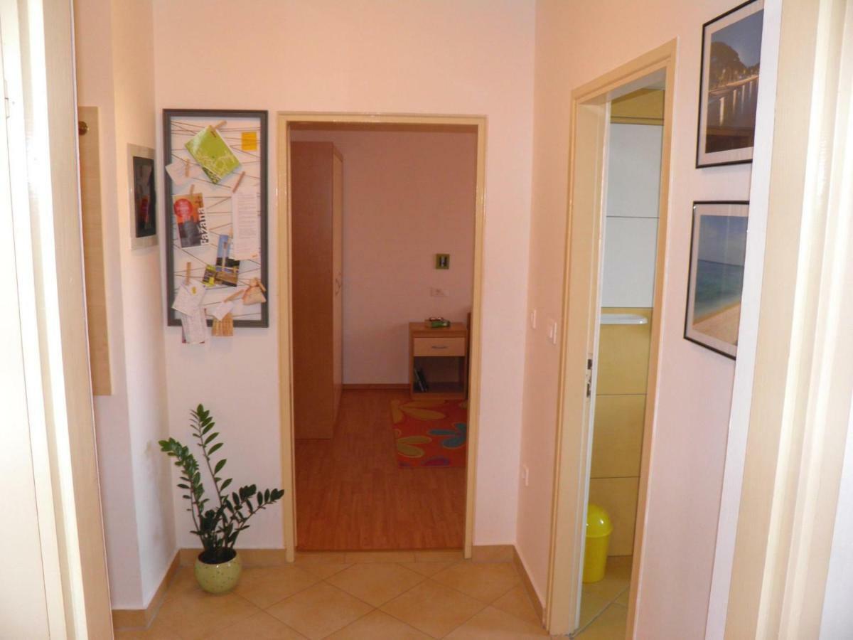 Apartment Suzy With Private Parking Фажана Екстер'єр фото
